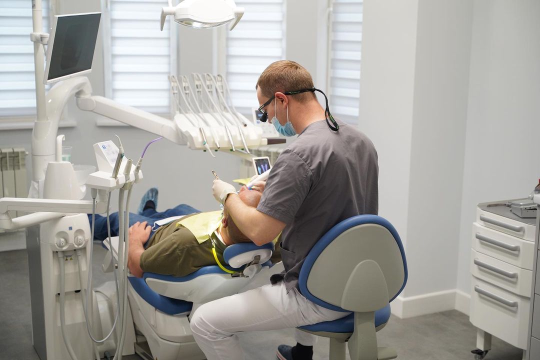 Професійна гігієна зубів Одеса